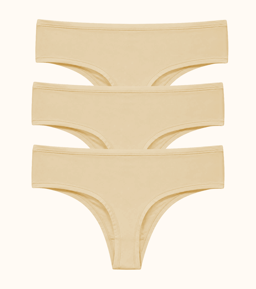 Daily Nuuds Thong Bej 3’lü